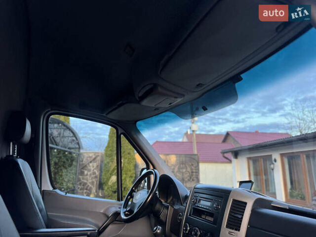 Белый Фольксваген Крафтер, объемом двигателя 1.97 л и пробегом 450 тыс. км за 12499 $, фото 30 на Automoto.ua