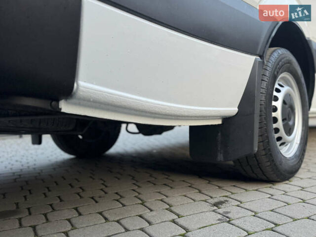 Белый Фольксваген Крафтер, объемом двигателя 1.97 л и пробегом 450 тыс. км за 12499 $, фото 19 на Automoto.ua