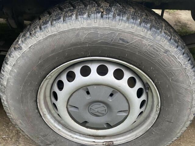 Белый Фольксваген Крафтер, объемом двигателя 2 л и пробегом 165 тыс. км за 10750 $, фото 5 на Automoto.ua