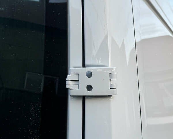 Белый Фольксваген Крафтер, объемом двигателя 1.97 л и пробегом 450 тыс. км за 12499 $, фото 21 на Automoto.ua