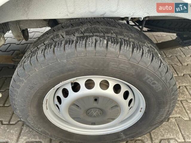 Білий Фольксваген Крафтєр, об'ємом двигуна 2 л та пробігом 212 тис. км за 15450 $, фото 5 на Automoto.ua