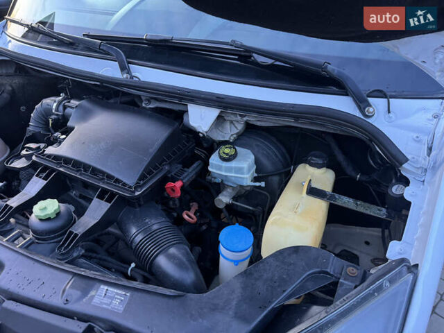 Белый Фольксваген Крафтер, объемом двигателя 1.97 л и пробегом 450 тыс. км за 12499 $, фото 51 на Automoto.ua