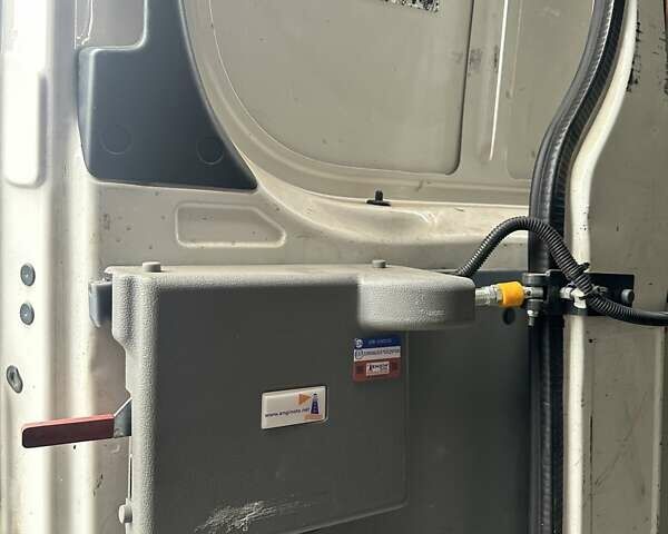 Білий Фольксваген Крафтєр, об'ємом двигуна 1.97 л та пробігом 513 тис. км за 12300 $, фото 15 на Automoto.ua