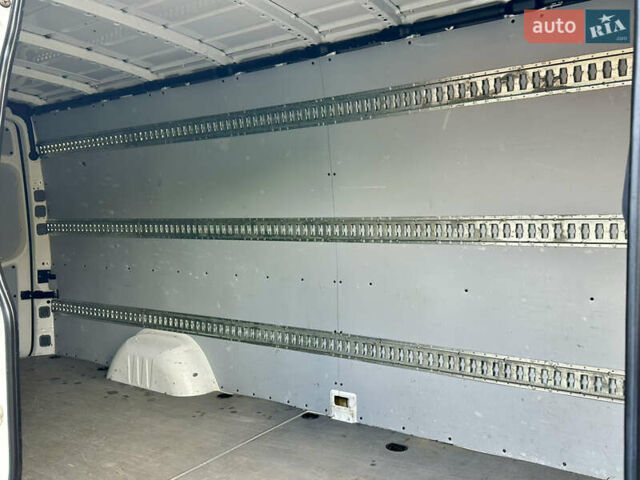 Фольксваген Крафтер 2013 в Виноградове на Automoto.ua Белый Фольксваген Крафтер, объемом двигателя 2 л и пробегом 477 тыс. км за 12900 $, фото 60 на Automoto.ua