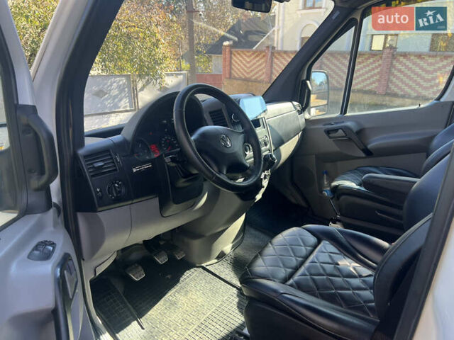 Білий Фольксваген Крафтєр, об'ємом двигуна 1.97 л та пробігом 410 тис. км за 9800 $, фото 7 на Automoto.ua