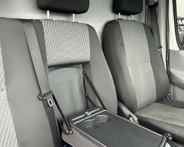 Білий Фольксваген Крафтєр, об'ємом двигуна 1.97 л та пробігом 513 тис. км за 12300 $, фото 20 на Automoto.ua