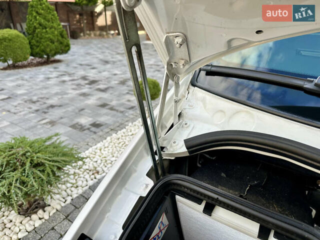 Фольксваген Крафтер 2013 в Виноградове на Automoto.ua Белый Фольксваген Крафтер, объемом двигателя 2 л и пробегом 477 тыс. км за 12900 $, фото 50 на Automoto.ua