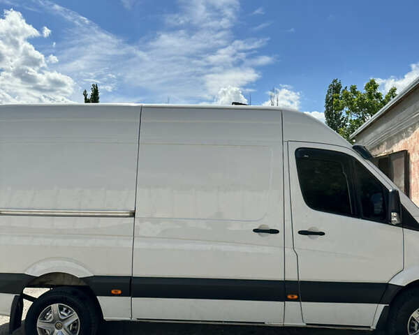 Білий Фольксваген Крафтєр, об'ємом двигуна 1.97 л та пробігом 500 тис. км за 13000 $, фото 12 на Automoto.ua