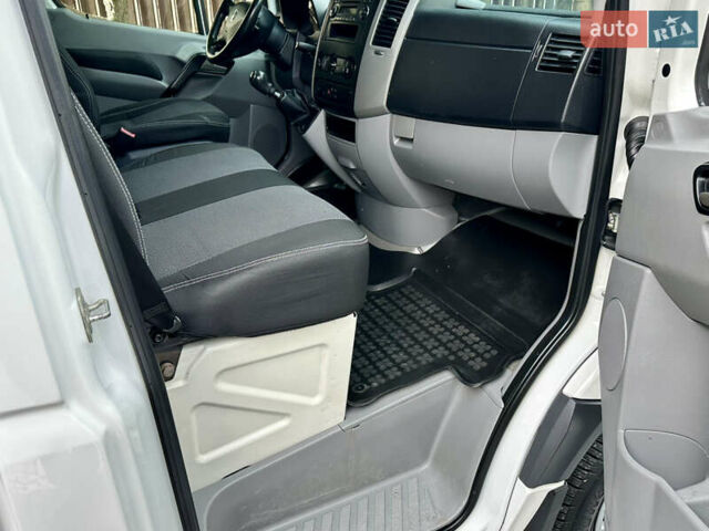 Фольксваген Крафтер 2013 в Виноградове на Automoto.ua Белый Фольксваген Крафтер, объемом двигателя 2 л и пробегом 477 тыс. км за 12900 $, фото 41 на Automoto.ua