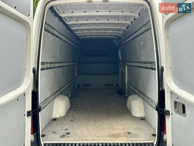 Фольксваген Крафтер 2013 в Виноградове на Automoto.ua Белый Фольксваген Крафтер, объемом двигателя 2 л и пробегом 477 тыс. км за 12900 $, фото 32 на Automoto.ua