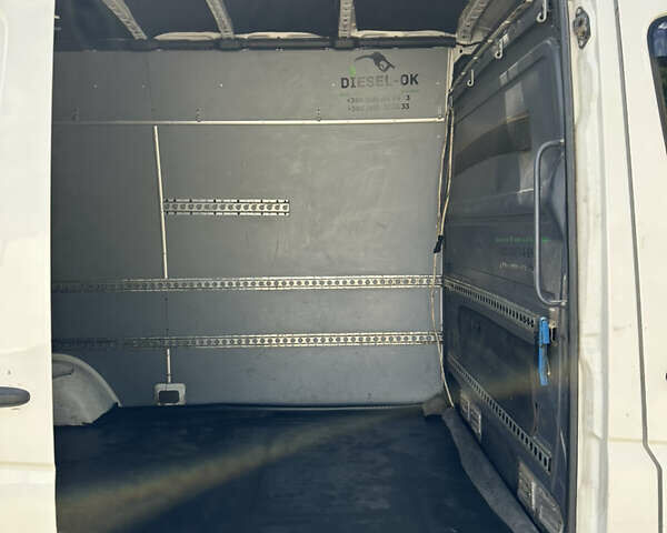 Білий Фольксваген Крафтєр, об'ємом двигуна 1.97 л та пробігом 500 тис. км за 13000 $, фото 14 на Automoto.ua