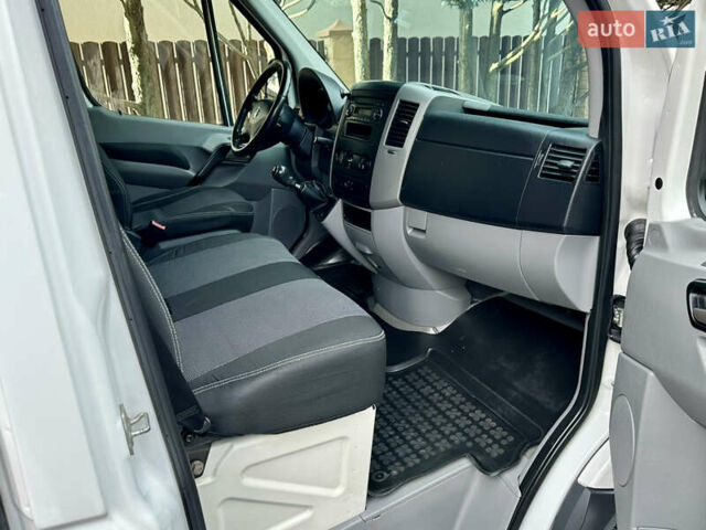 Фольксваген Крафтер 2013 в Виноградове на Automoto.ua Белый Фольксваген Крафтер, объемом двигателя 2 л и пробегом 477 тыс. км за 12900 $, фото 39 на Automoto.ua