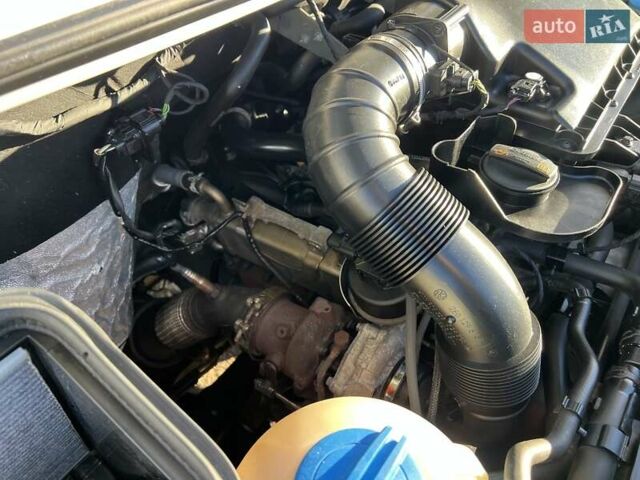 Белый Фольксваген Крафтер, объемом двигателя 1.97 л и пробегом 373 тыс. км за 15900 $, фото 39 на Automoto.ua