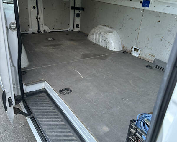 Білий Фольксваген Крафтєр, об'ємом двигуна 1.97 л та пробігом 265 тис. км за 15500 $, фото 30 на Automoto.ua