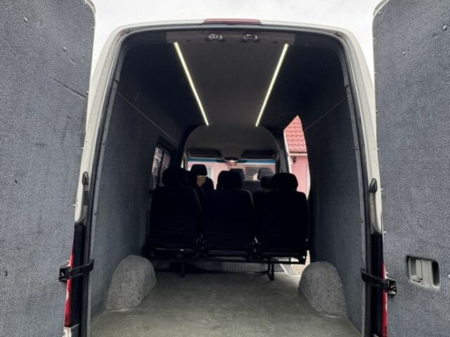 Білий Фольксваген Крафтєр, об'ємом двигуна 2 л та пробігом 568 тис. км за 15500 $, фото 8 на Automoto.ua