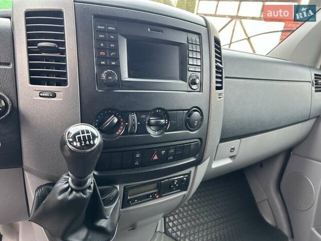 Белый Фольксваген Крафтер, объемом двигателя 1.97 л и пробегом 371 тыс. км за 14500 $, фото 24 на Automoto.ua