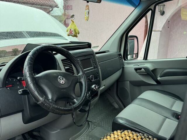 Білий Фольксваген Крафтєр, об'ємом двигуна 2 л та пробігом 568 тис. км за 15500 $, фото 11 на Automoto.ua