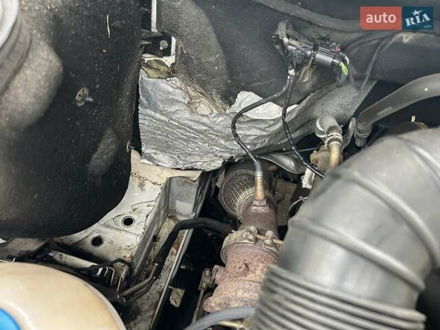 Белый Фольксваген Крафтер, объемом двигателя 1.97 л и пробегом 371 тыс. км за 14500 $, фото 32 на Automoto.ua