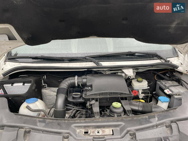 Белый Фольксваген Крафтер, объемом двигателя 1.97 л и пробегом 192 тыс. км за 22800 $, фото 10 на Automoto.ua