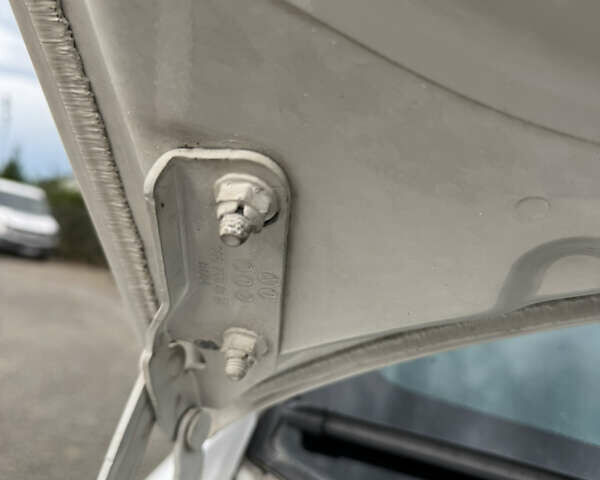 Белый Фольксваген Крафтер, объемом двигателя 0 л и пробегом 289 тыс. км за 15500 $, фото 28 на Automoto.ua