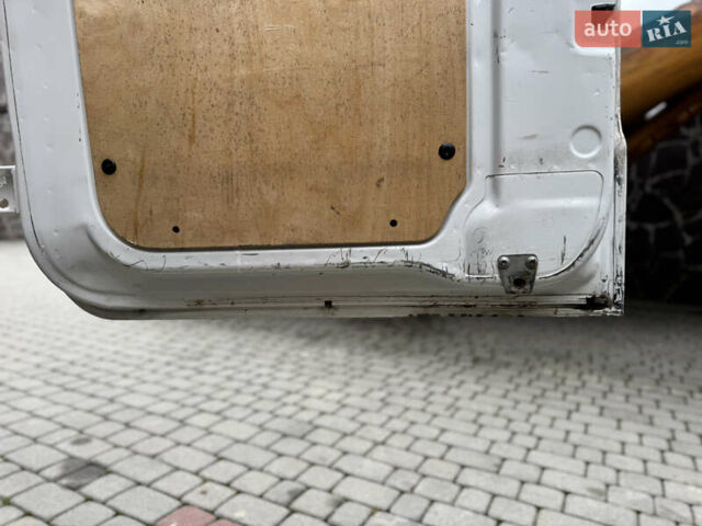 Белый Фольксваген Крафтер, объемом двигателя 1.97 л и пробегом 350 тыс. км за 13650 $, фото 23 на Automoto.ua