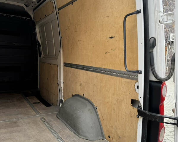 Белый Фольксваген Крафтер, объемом двигателя 1.97 л и пробегом 350 тыс. км за 13650 $, фото 24 на Automoto.ua