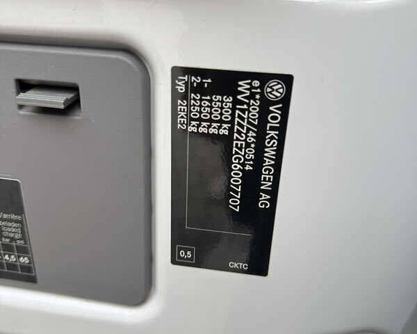 Белый Фольксваген Крафтер, объемом двигателя 1.97 л и пробегом 350 тыс. км за 13650 $, фото 9 на Automoto.ua