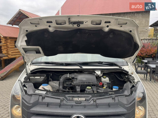 Белый Фольксваген Крафтер, объемом двигателя 1.97 л и пробегом 350 тыс. км за 13650 $, фото 3 на Automoto.ua