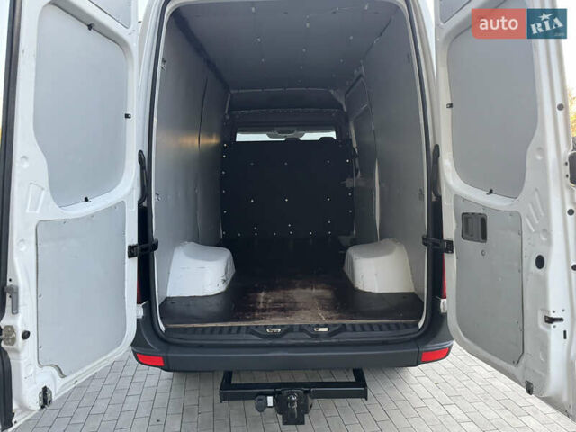 Білий Фольксваген Крафтєр, об'ємом двигуна 2 л та пробігом 147 тис. км за 19700 $, фото 4 на Automoto.ua