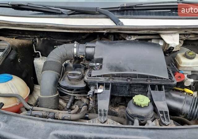 Белый Фольксваген Крафтер, объемом двигателя 1.97 л и пробегом 468 тыс. км за 14200 $, фото 26 на Automoto.ua