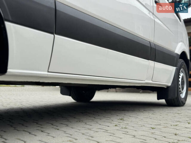 Белый Фольксваген Крафтер, объемом двигателя 1.97 л и пробегом 350 тыс. км за 13650 $, фото 35 на Automoto.ua