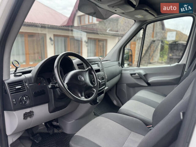 Белый Фольксваген Крафтер, объемом двигателя 1.97 л и пробегом 350 тыс. км за 13650 $, фото 12 на Automoto.ua