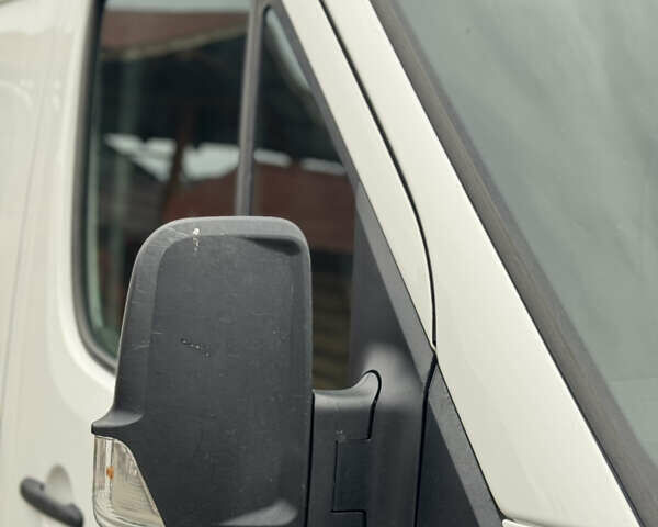 Белый Фольксваген Крафтер, объемом двигателя 1.97 л и пробегом 350 тыс. км за 13650 $, фото 32 на Automoto.ua