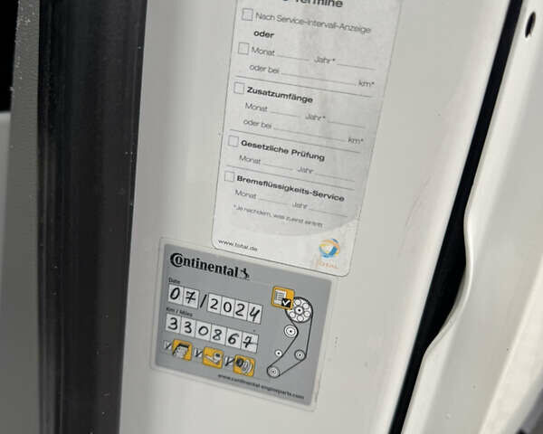 Белый Фольксваген Крафтер, объемом двигателя 1.97 л и пробегом 350 тыс. км за 13650 $, фото 8 на Automoto.ua