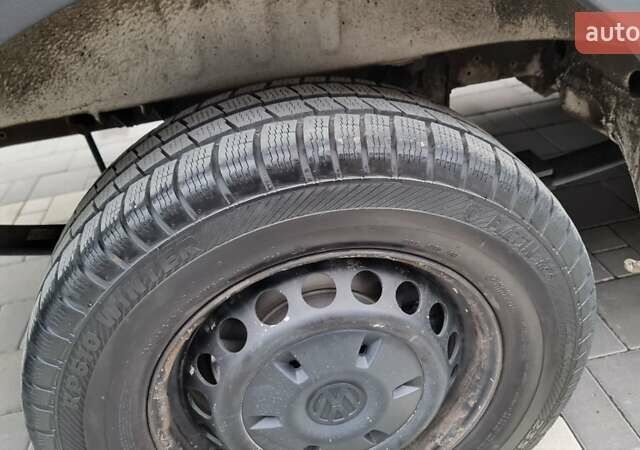 Белый Фольксваген Крафтер, объемом двигателя 1.97 л и пробегом 468 тыс. км за 14200 $, фото 27 на Automoto.ua