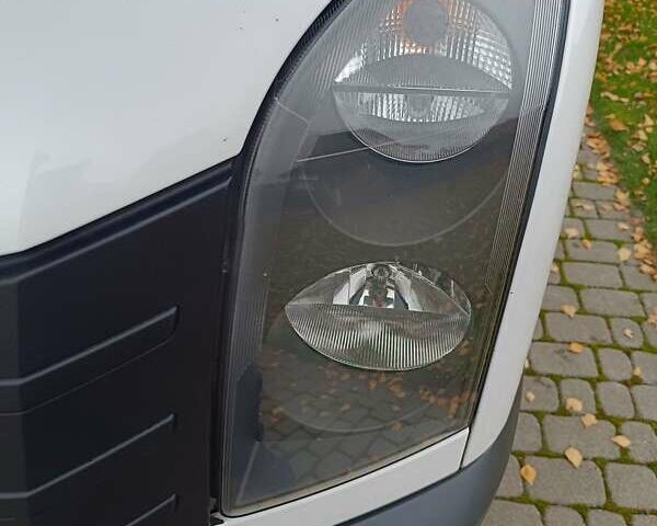 Белый Фольксваген Крафтер, объемом двигателя 2 л и пробегом 349 тыс. км за 18000 $, фото 23 на Automoto.ua