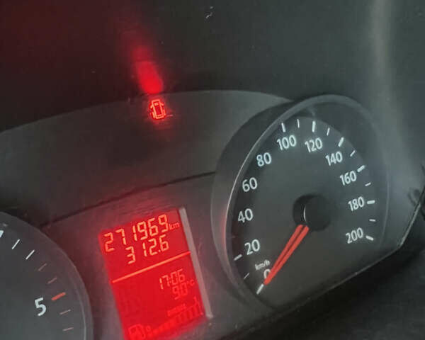 Белый Фольксваген Крафтер, объемом двигателя 1.97 л и пробегом 272 тыс. км за 17000 $, фото 14 на Automoto.ua