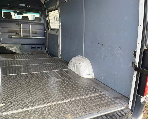 Белый Фольксваген Крафтер, объемом двигателя 1.97 л и пробегом 344 тыс. км за 19000 $, фото 8 на Automoto.ua