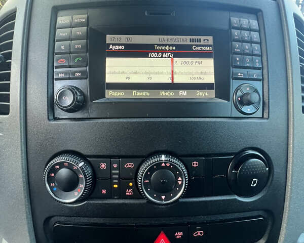 Белый Фольксваген Крафтер, объемом двигателя 1.97 л и пробегом 272 тыс. км за 17000 $, фото 22 на Automoto.ua