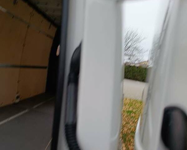 Белый Фольксваген Крафтер, объемом двигателя 2 л и пробегом 349 тыс. км за 18000 $, фото 15 на Automoto.ua