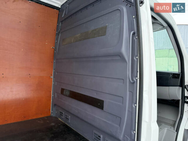 Белый Фольксваген Крафтер, объемом двигателя 2 л и пробегом 287 тыс. км за 16900 $, фото 59 на Automoto.ua