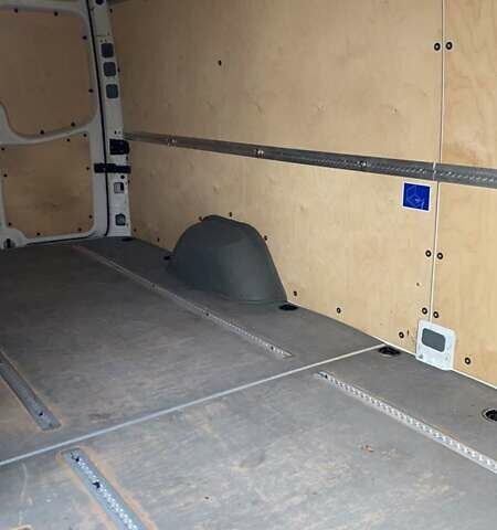 Білий Фольксваген Крафтєр, об'ємом двигуна 1.97 л та пробігом 320 тис. км за 17900 $, фото 15 на Automoto.ua