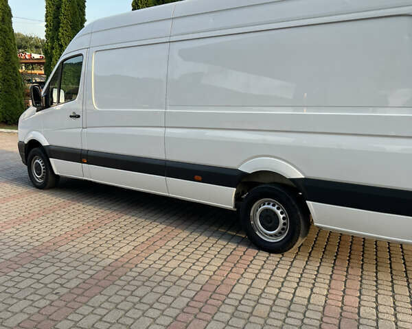 Белый Фольксваген Крафтер, объемом двигателя 0 л и пробегом 267 тыс. км за 15300 $, фото 4 на Automoto.ua