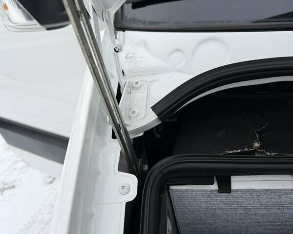 Белый Фольксваген Крафтер, объемом двигателя 2 л и пробегом 287 тыс. км за 16900 $, фото 65 на Automoto.ua