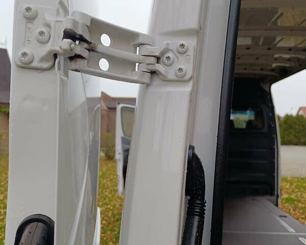 Белый Фольксваген Крафтер, объемом двигателя 2 л и пробегом 349 тыс. км за 18000 $, фото 14 на Automoto.ua