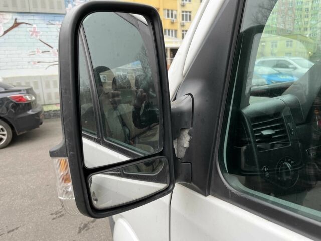 Белый Фольксваген Крафтер, объемом двигателя 2 л и пробегом 275 тыс. км за 14500 $, фото 8 на Automoto.ua