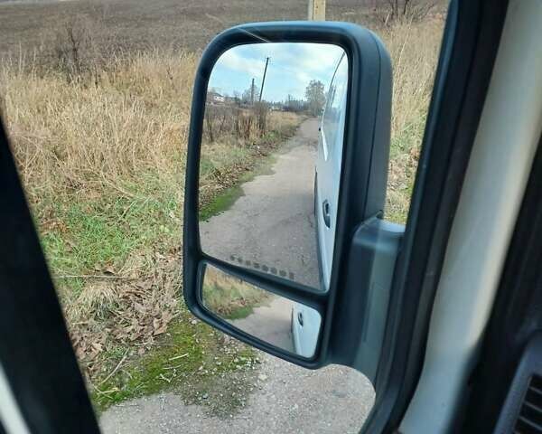 Белый Фольксваген Крафтер, объемом двигателя 1.97 л и пробегом 344 тыс. км за 19000 $, фото 3 на Automoto.ua