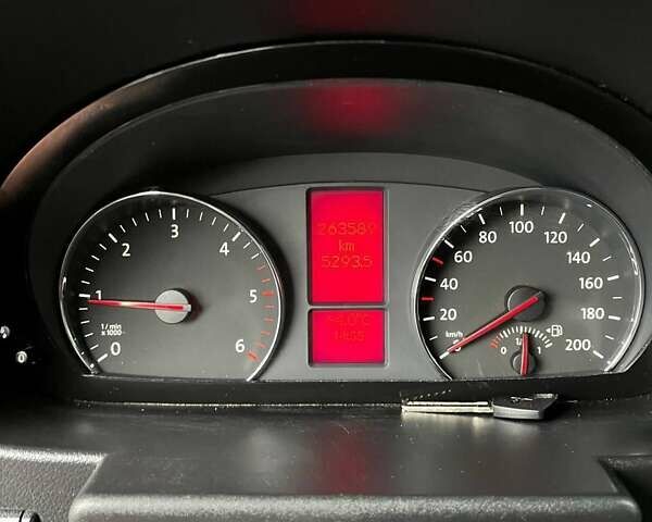 Білий Фольксваген Крафтєр, об'ємом двигуна 1.97 л та пробігом 263 тис. км за 17700 $, фото 11 на Automoto.ua