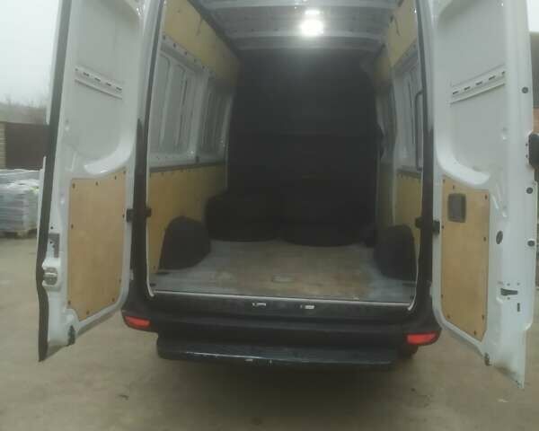 Білий Фольксваген Крафтєр, об'ємом двигуна 1.97 л та пробігом 352 тис. км за 13800 $, фото 9 на Automoto.ua