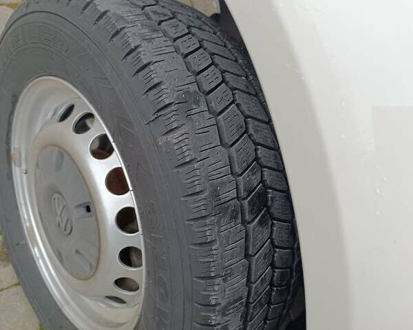 Белый Фольксваген Крафтер, объемом двигателя 2 л и пробегом 349 тыс. км за 18000 $, фото 18 на Automoto.ua